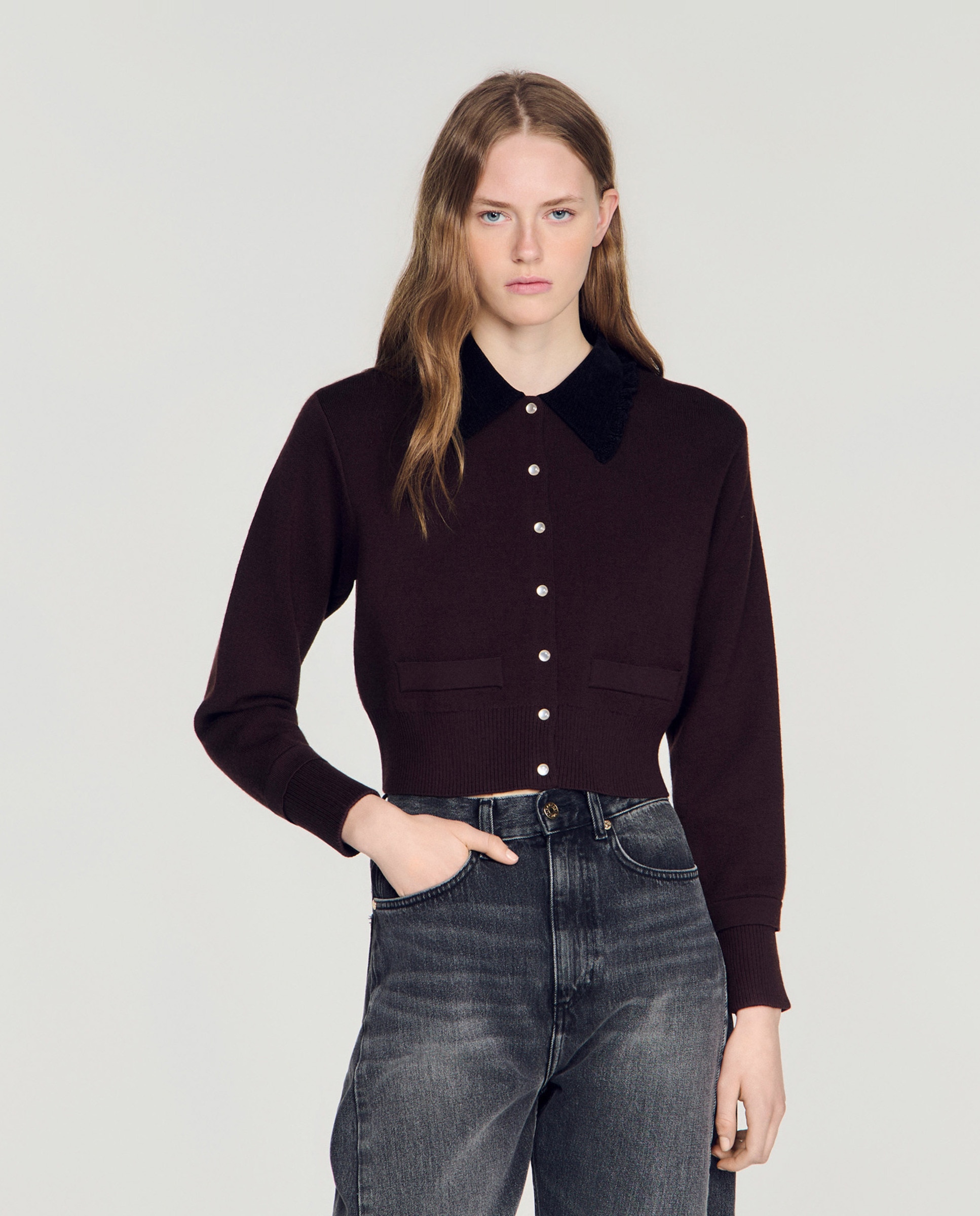 Imagen 0 de Cárdigan de punto de mujer corto estilo camisa con cuello de terciopelo Lila