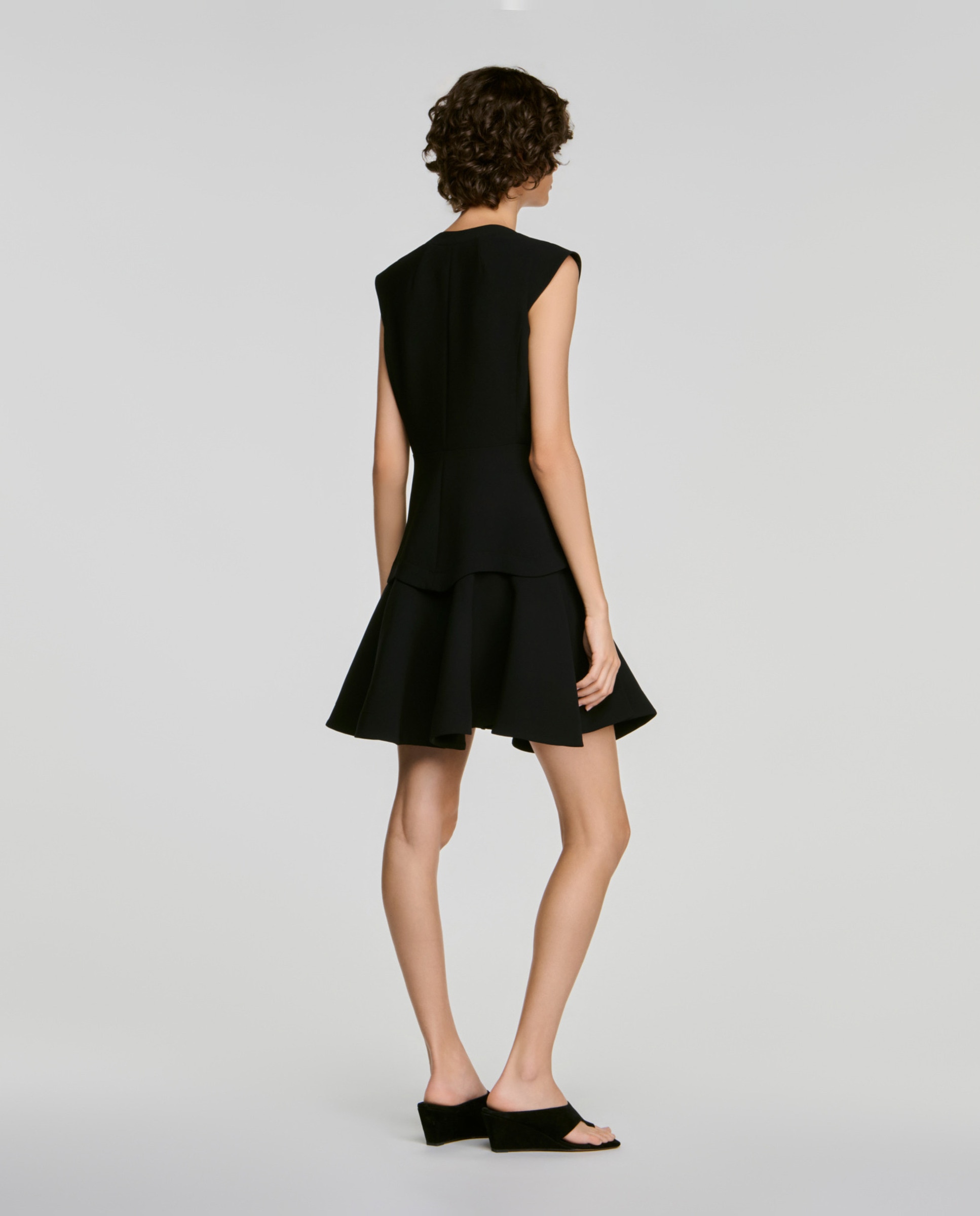 Vestido corto abotonado con volantes - Sandro - Negro Negro-2