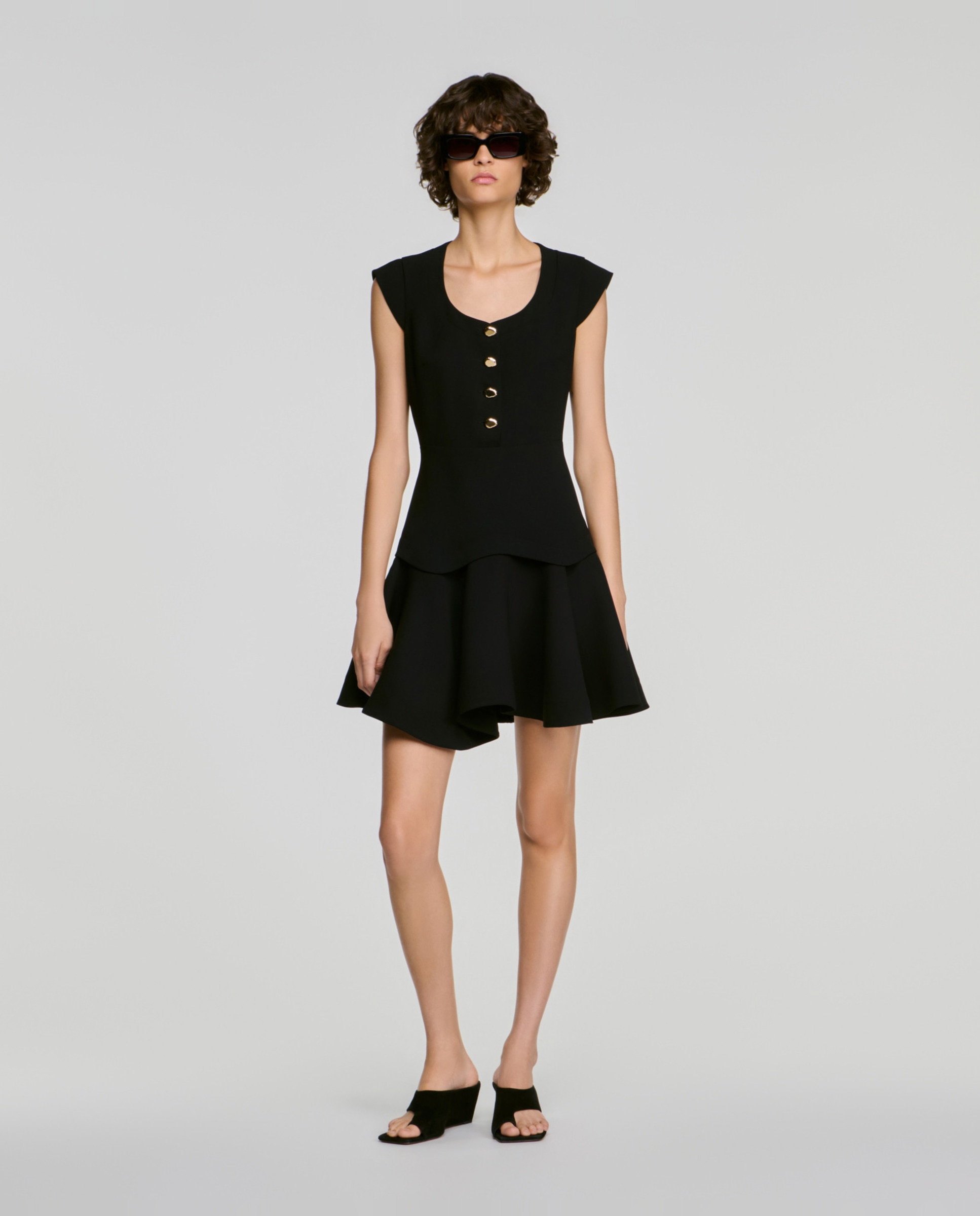 Vestido corto abotonado con volantes - Sandro - Negro Negro-3