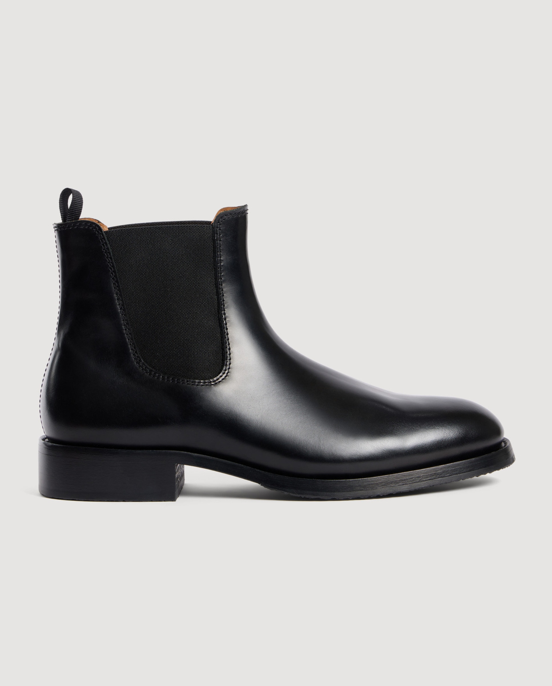 Imagen 1 de Botines chelsea de hombre de piel lisa con elásticos laterales Negro