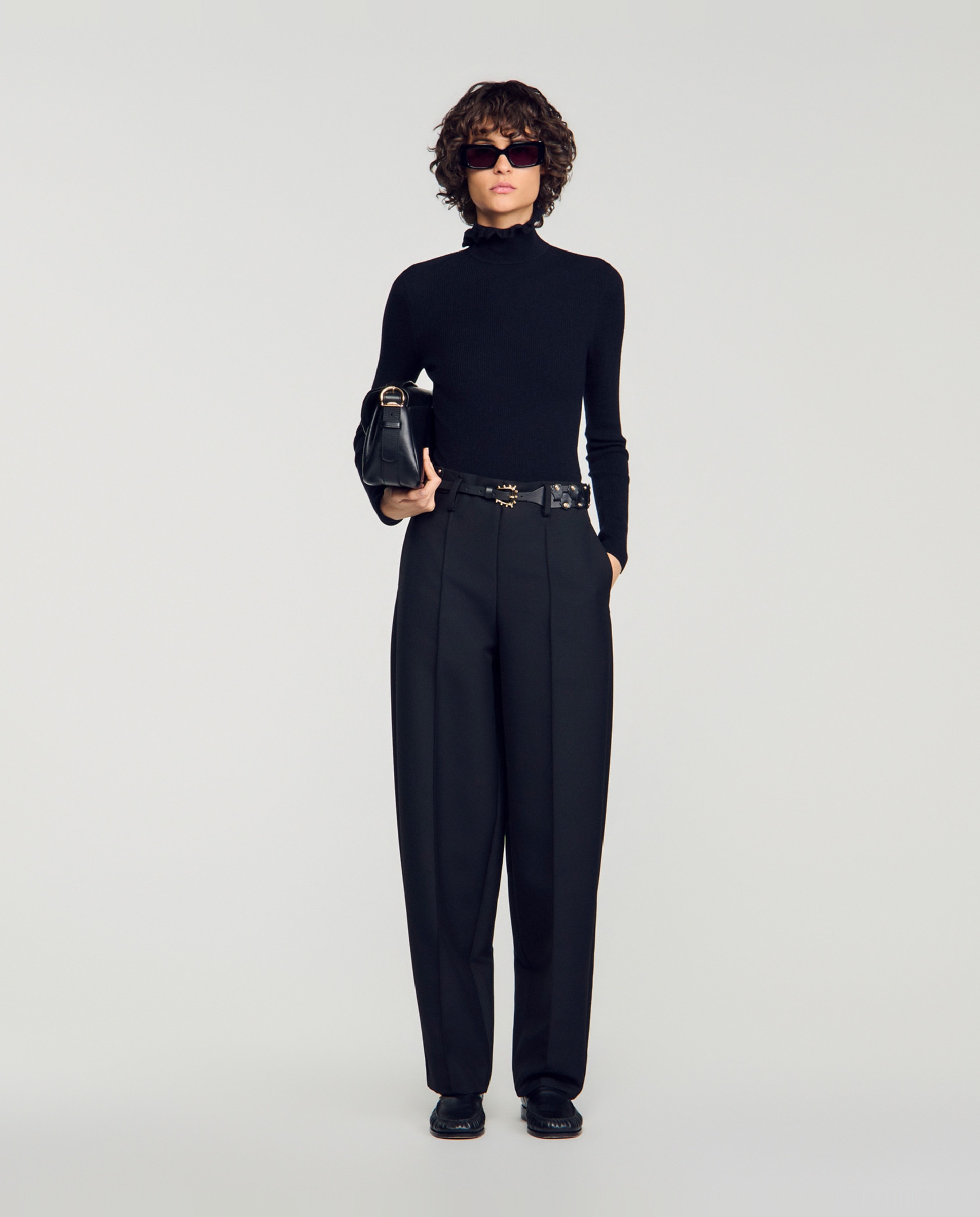 Jersey de mujer de punto de canalé con cuello vuelto con volante de lana - Sandro - Negro Negro-5
