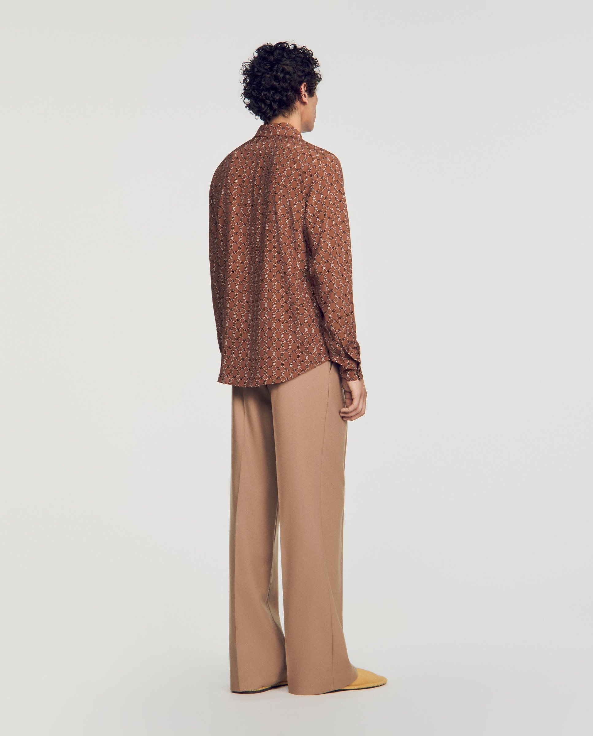 Camisa de hombre fluida cuello pajarita y estampado cadenas - Sandro - Marrón Marrón-2