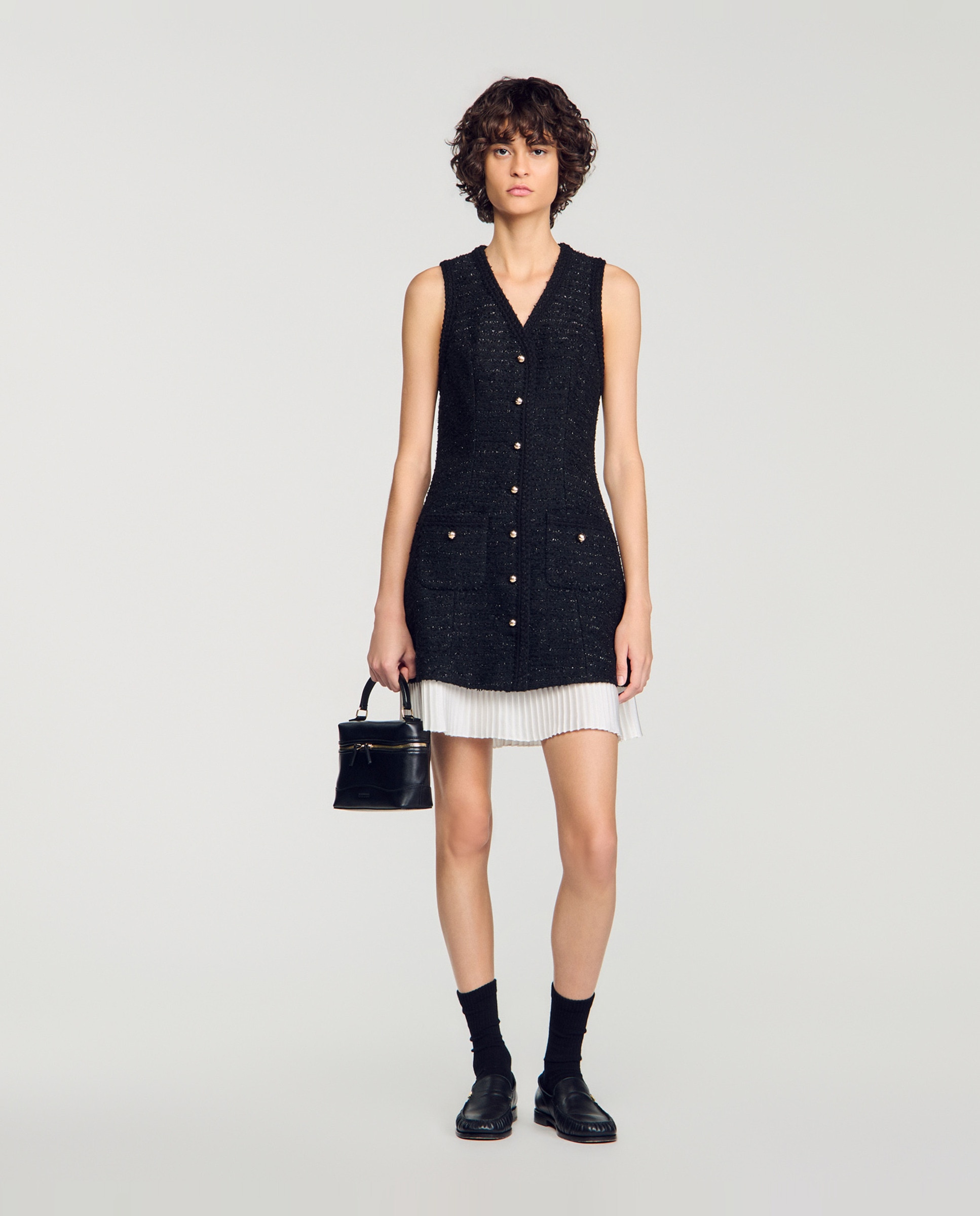 Vestido corto bicolor de tweed de lúrex con escote de pico - Sandro - Negro Negro-4