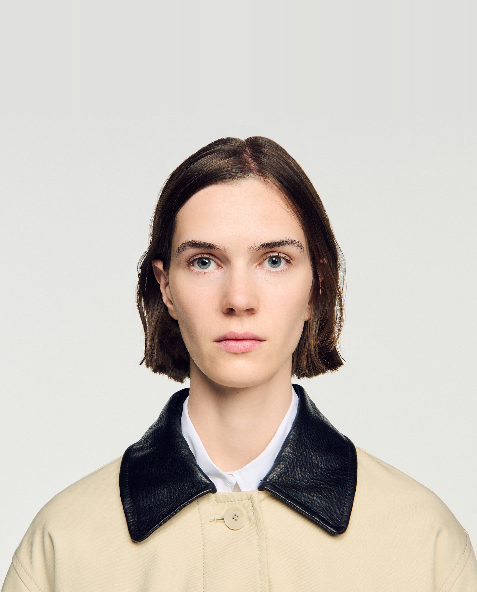 Gabardina de mujer larga con cuello de piel - Sandro - Beige Beige-3