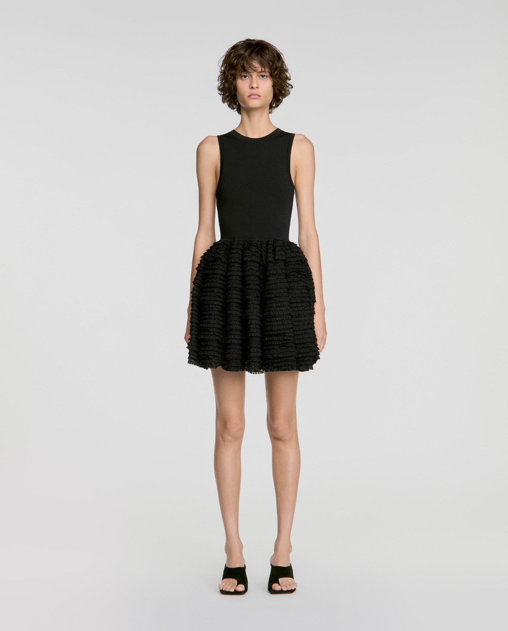 Vestido corto de punto acampanado con volantes de encaje - Sandro - Negro Negro-1