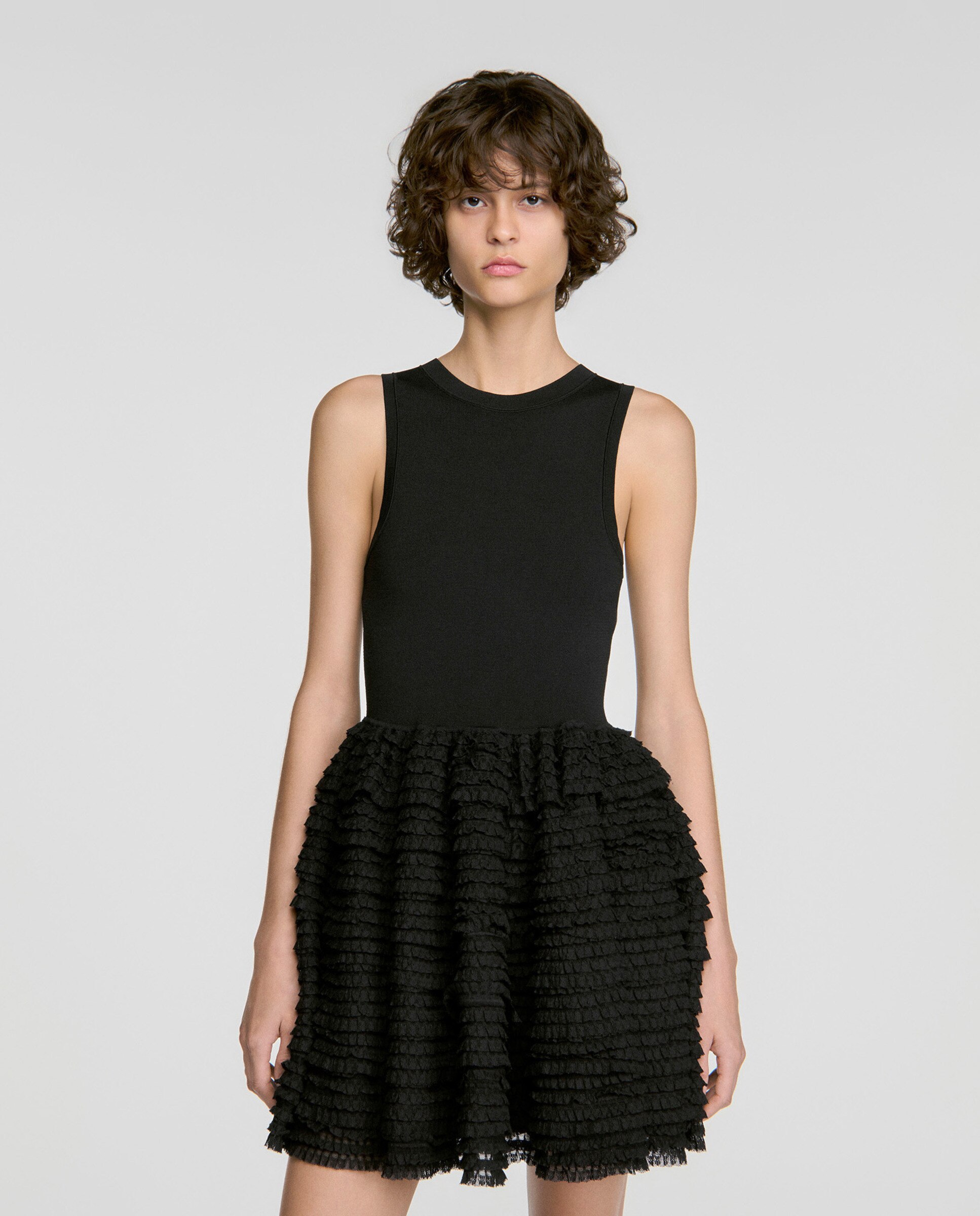 Vestido corto de punto acampanado con volantes de encaje - Sandro - Negro Negro-4