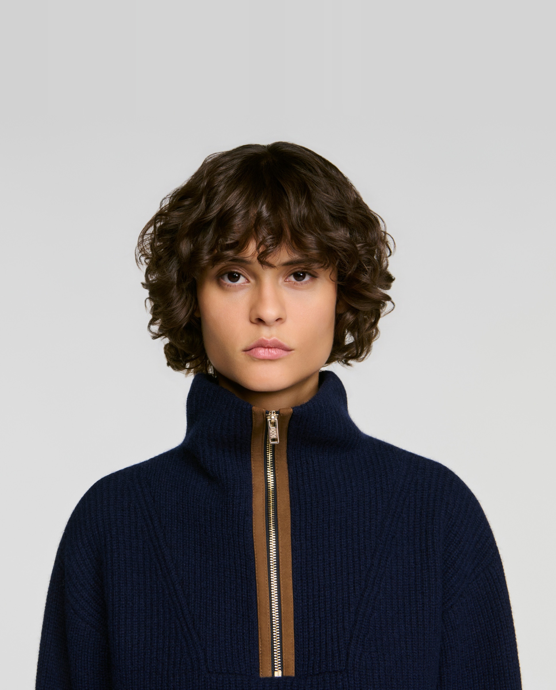 Jersey de punto acanalado con cremallera de mujer de lana y cachemira con cuello camionero y detalles de piel - Sandro - Azul marino Azul marino-4