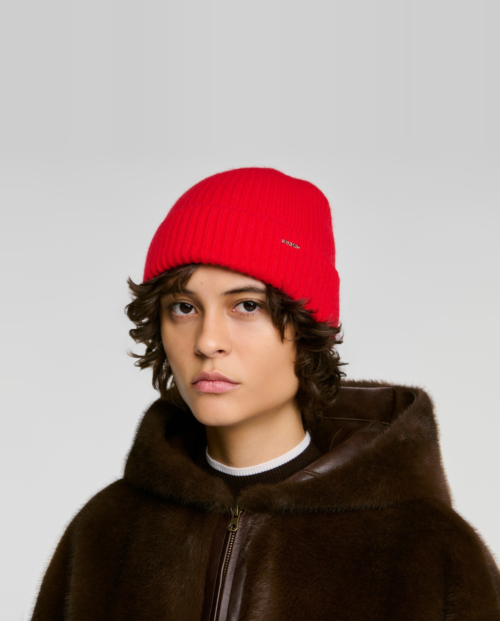 Imagen 2 de Gorro de mujer de lana y cachemira con punto acanalado - Sandro - Rojo Rojo