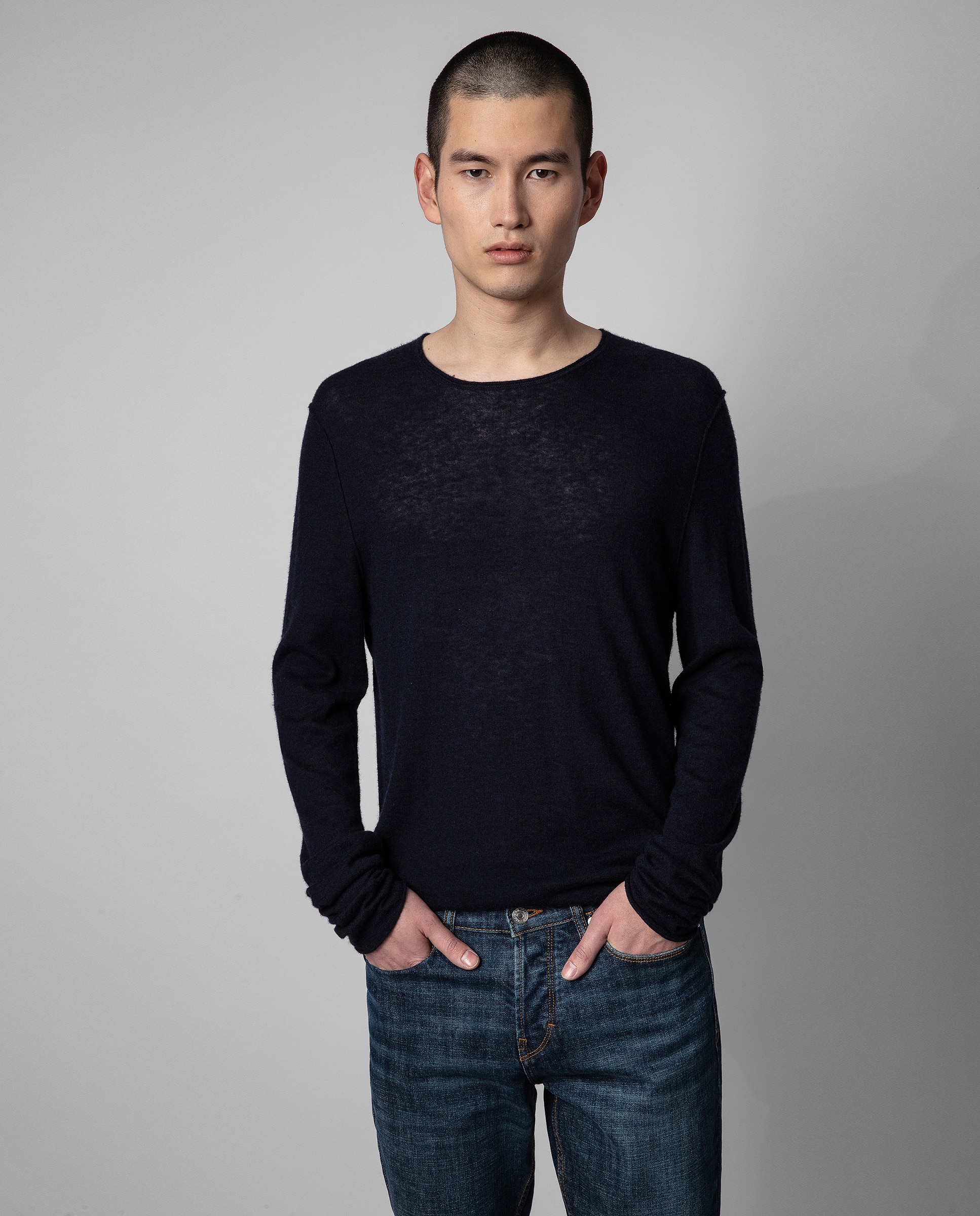 Imagen 0 de Jersey Teiss de hombre en cachemira de color azul con cuello redondo Azul marino