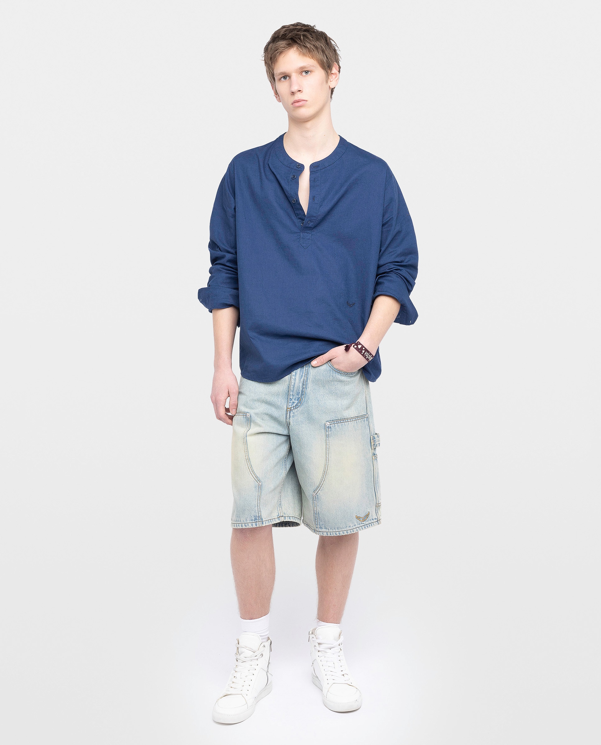 Zadig & Voltaire - Camisa de lino ligera de hombre de cuello henley de mangas largas.