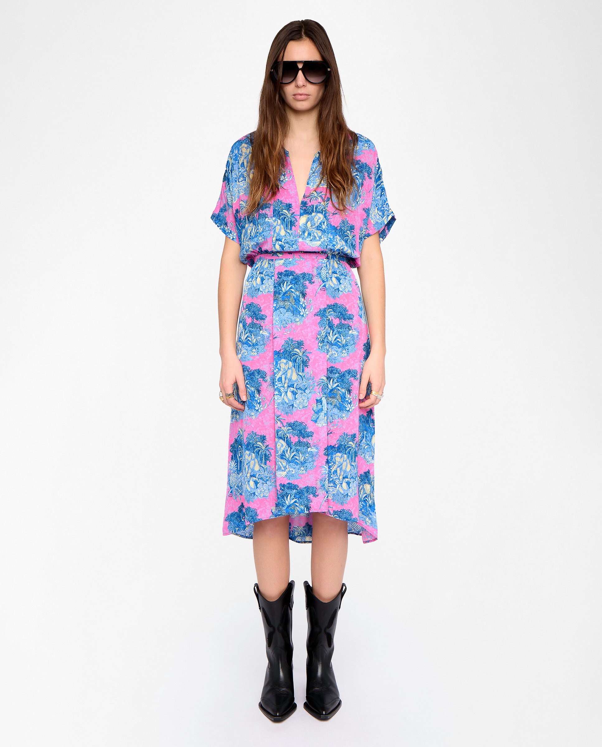 Zadig & Voltaire - Vestido semilargo con manga corta, estampado de viscosa y cintura elástica.