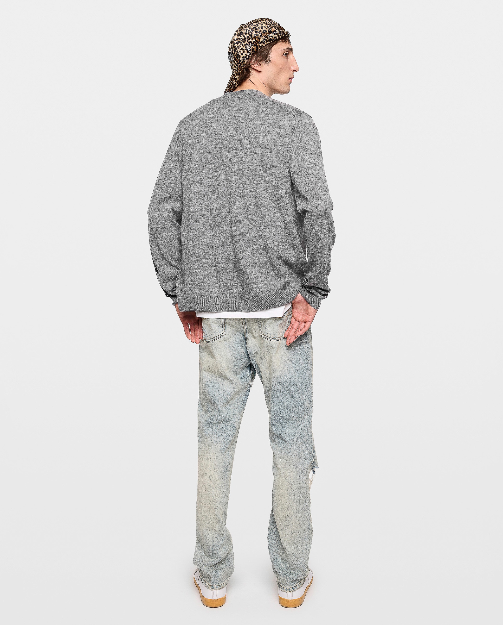 Cárdigan para hombre de pura lana con cuello de pico abotonado - Zadig & Voltaire - Gris Gris-2
