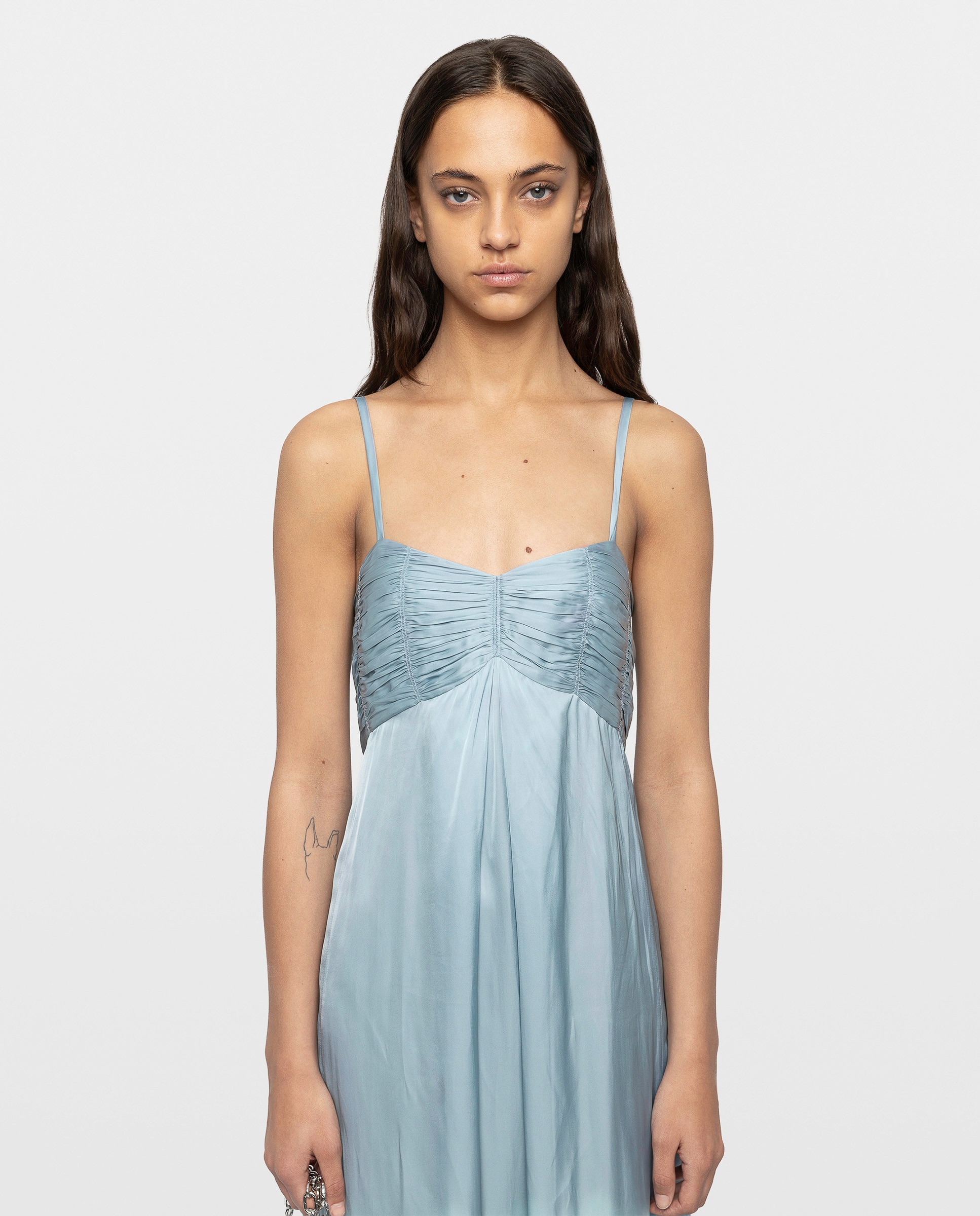 Vestido largo lencero de satén japonés con corpiño plisado - Zadig & Voltaire - Azul Azul-4