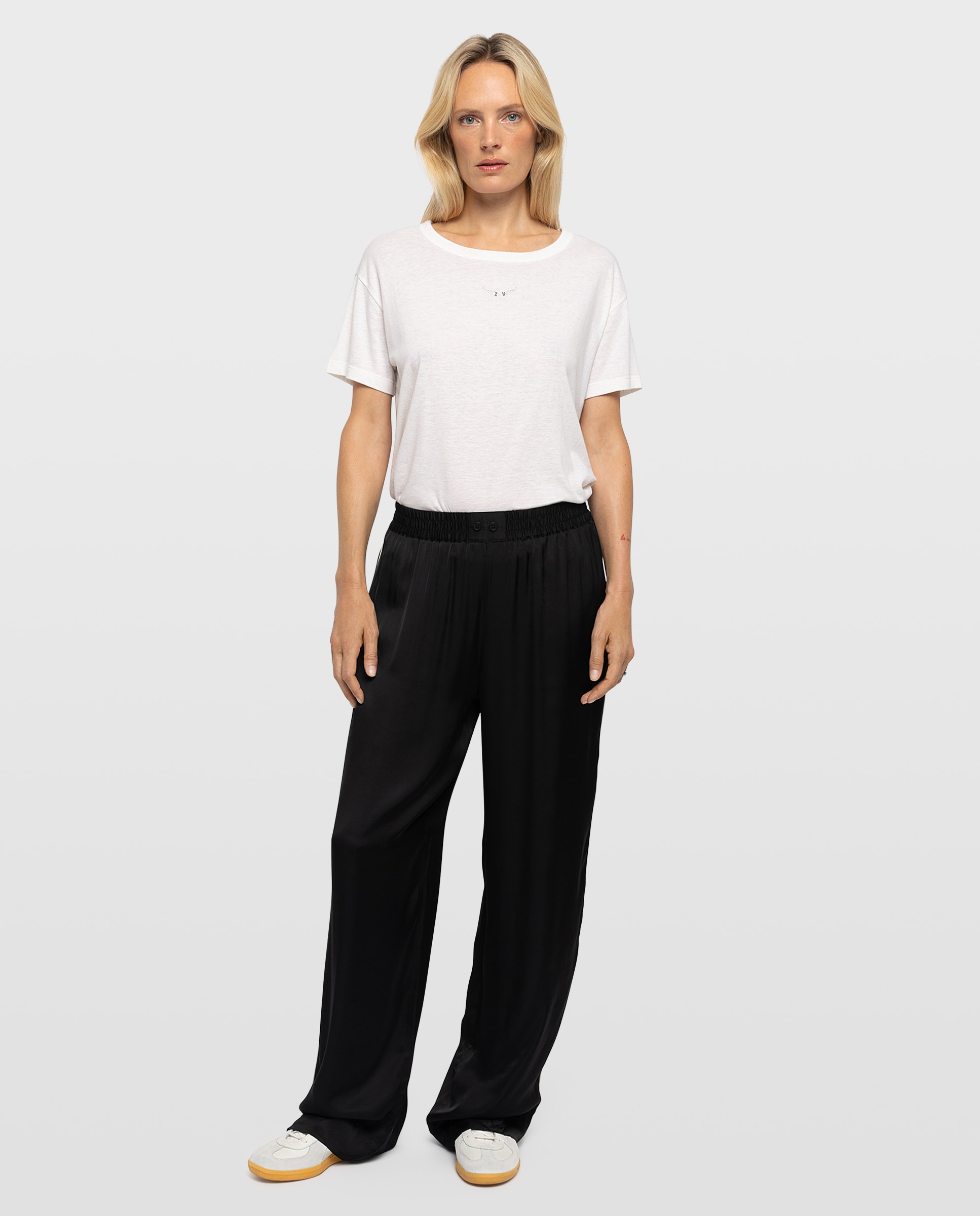 Imagen 0 de Pantalones rectos de mujer con cintura elástica estilo pijama Negro