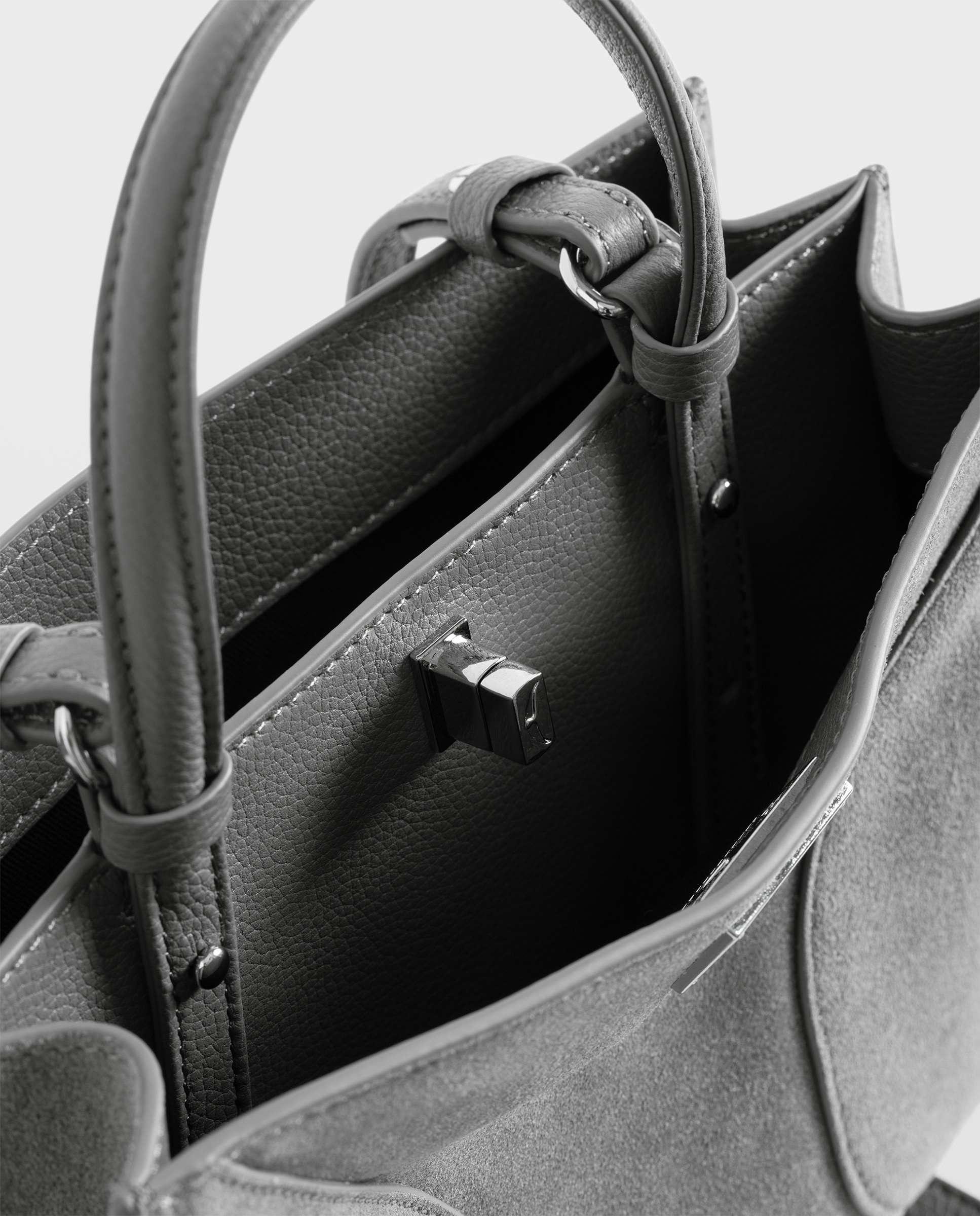 Bolso de mano mini de ante con cierre y correa ajustable - Zadig & Voltaire - Gris Gris-7