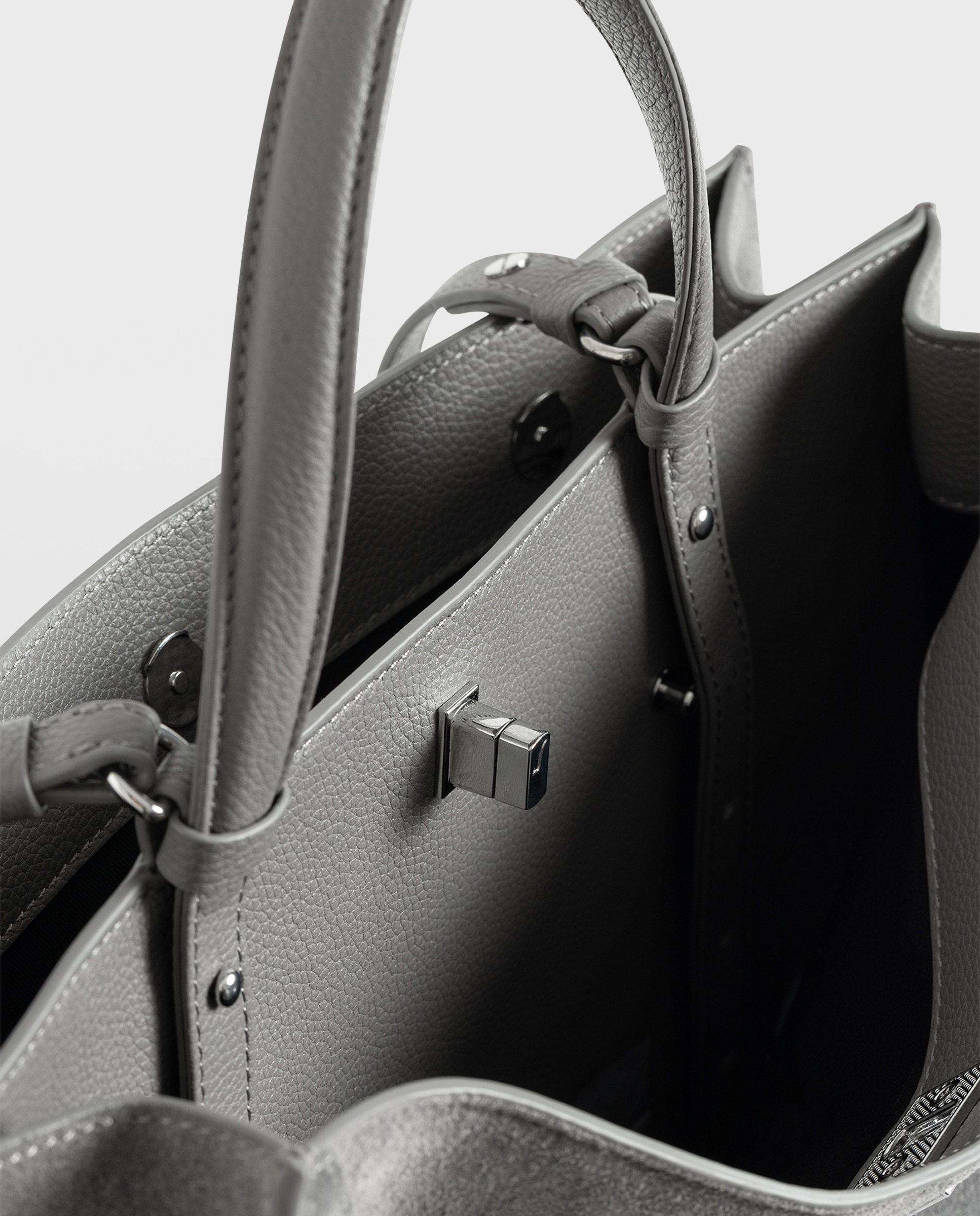 Bolso de mano de ante con cierre distintivo y multiposición - Zadig & Voltaire - Gris Gris-4