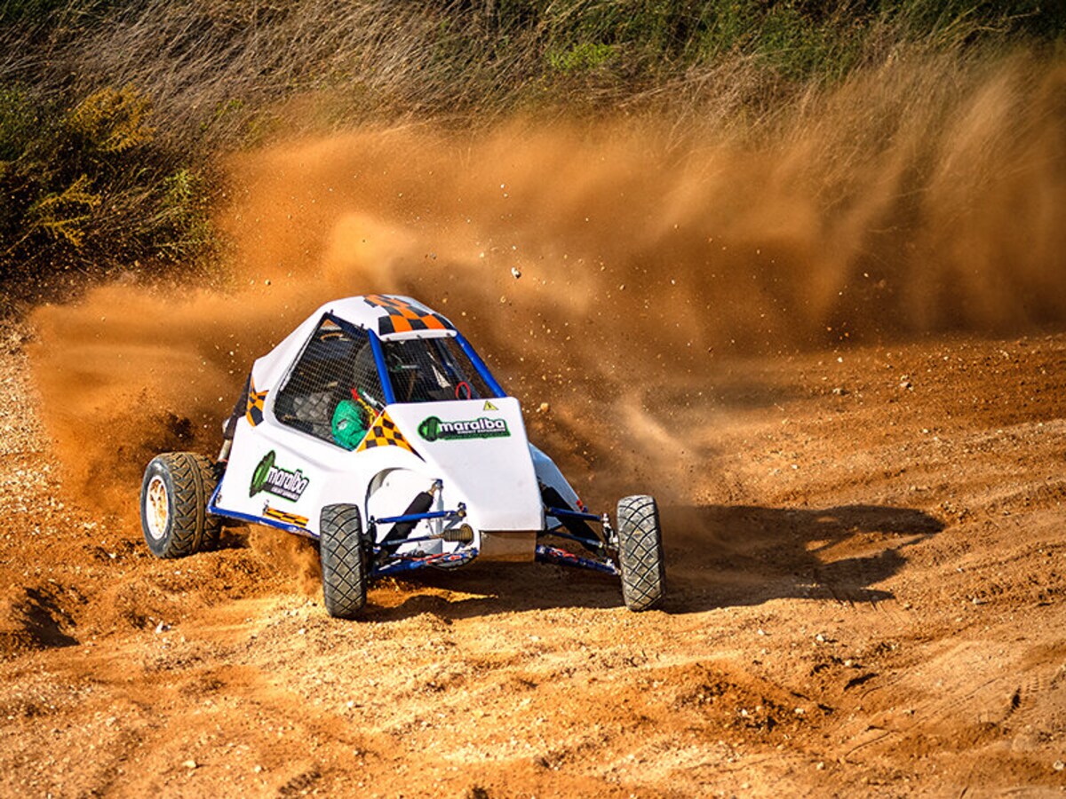 Smartbox 6 vueltas en circuito conduciendo un kart Krass Cross Honda CBR 600 3