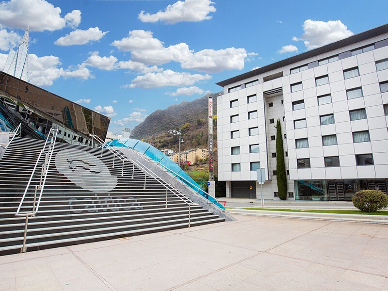 Imagen 3 de Smartbox Desconexión en Andorra: 2 noches con desayuno y 1 cena en Yomo Mola Park Hotel 4*