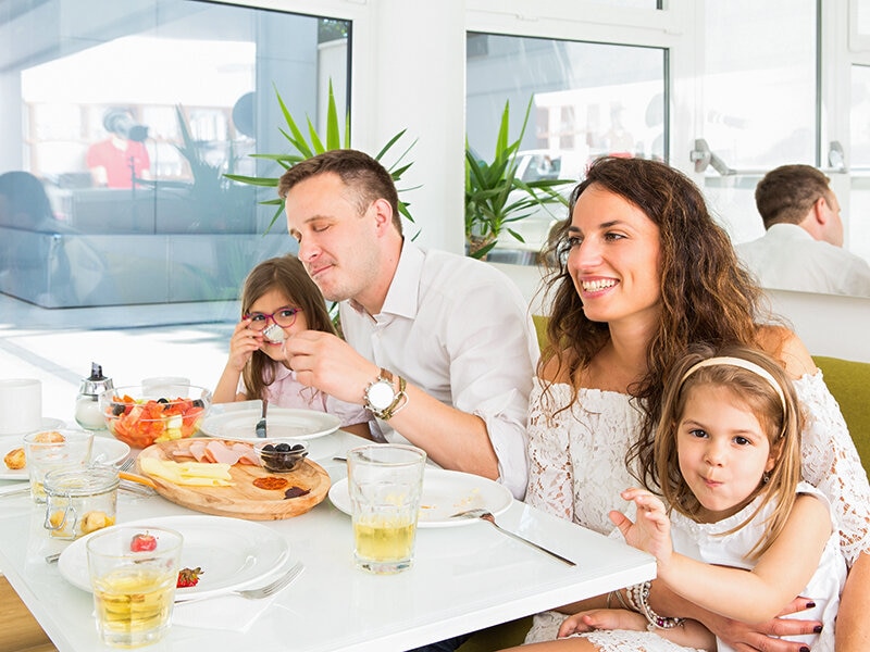 Smartbox Diversión en familia: escapada de 2 noches para 4 personas 5