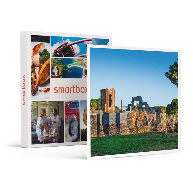 Imagen 0 de Smartbox Cripta Gaudí y Colònia Güell: entrada y visita guiada para 2 personas
