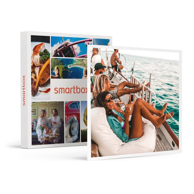 Imagen 0 de Smartbox ¡Lujosas vistas al mar!: 1 crucero en catamarán y visita a viñedos en Barcelona para 2 personas