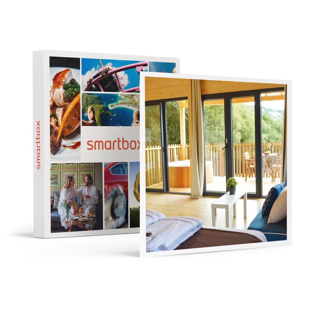 Imagen 0 de Smartbox 2 noches en cabaña de madera con botella de champán para 2 en Cabañas Compostela
