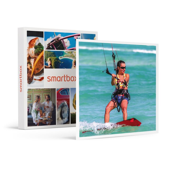 Imagen 0 de Smartbox ¡Aventura doble en tabla!: 1 clase de kitesurf y 1 de paddle surf en Tarragona para 2