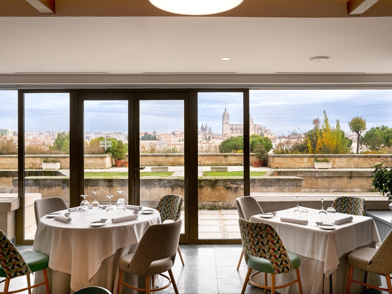 Smartbox PARADORES Una noche con desayuno 5
