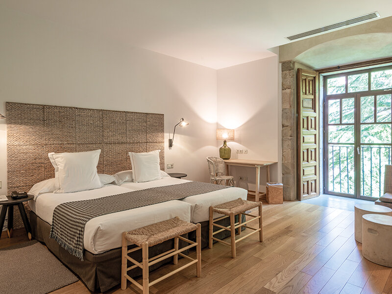 Smartbox PARADORES Una noche con desayuno y almuerzo o cena 4