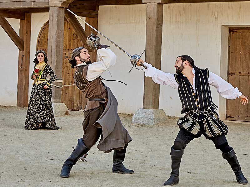 Smartbox Puy du Fou España: 4 entradas para 2 adultos y 2 niños para 2 días consecutivos y 4 entradas para «El sueño de Toledo» 4