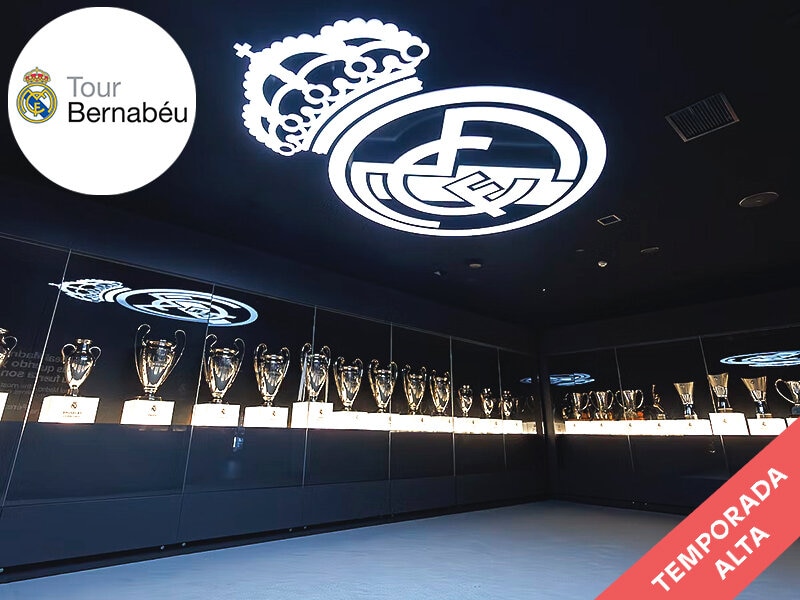 Smartbox ¡Al Bernabéu en familia!: 2 entradas de adulto y 1 de niño al tour oficial con museo y vista panorámica para temporada alta 2
