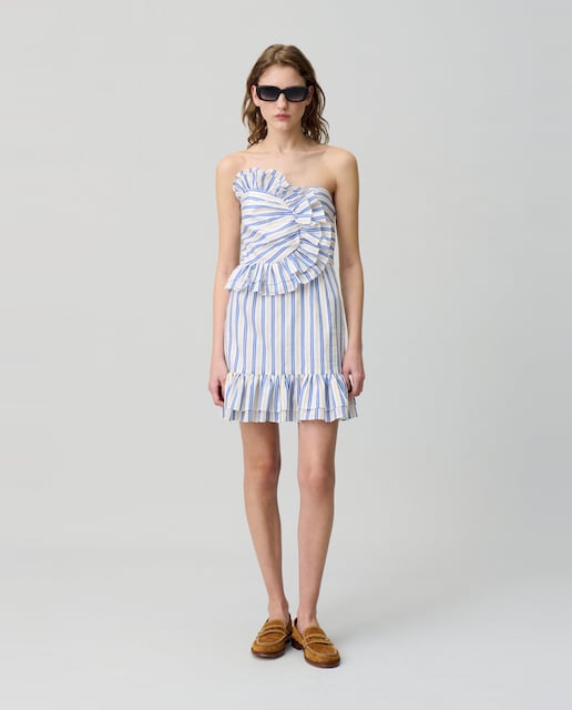 Vestido corto con volantes