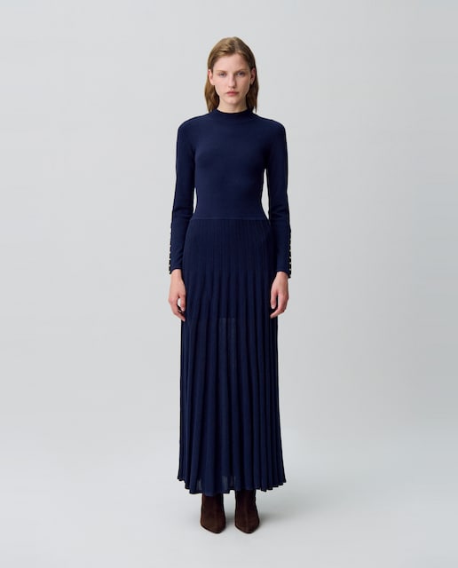 Imagen 0 de Vestido largo de punto con cuello