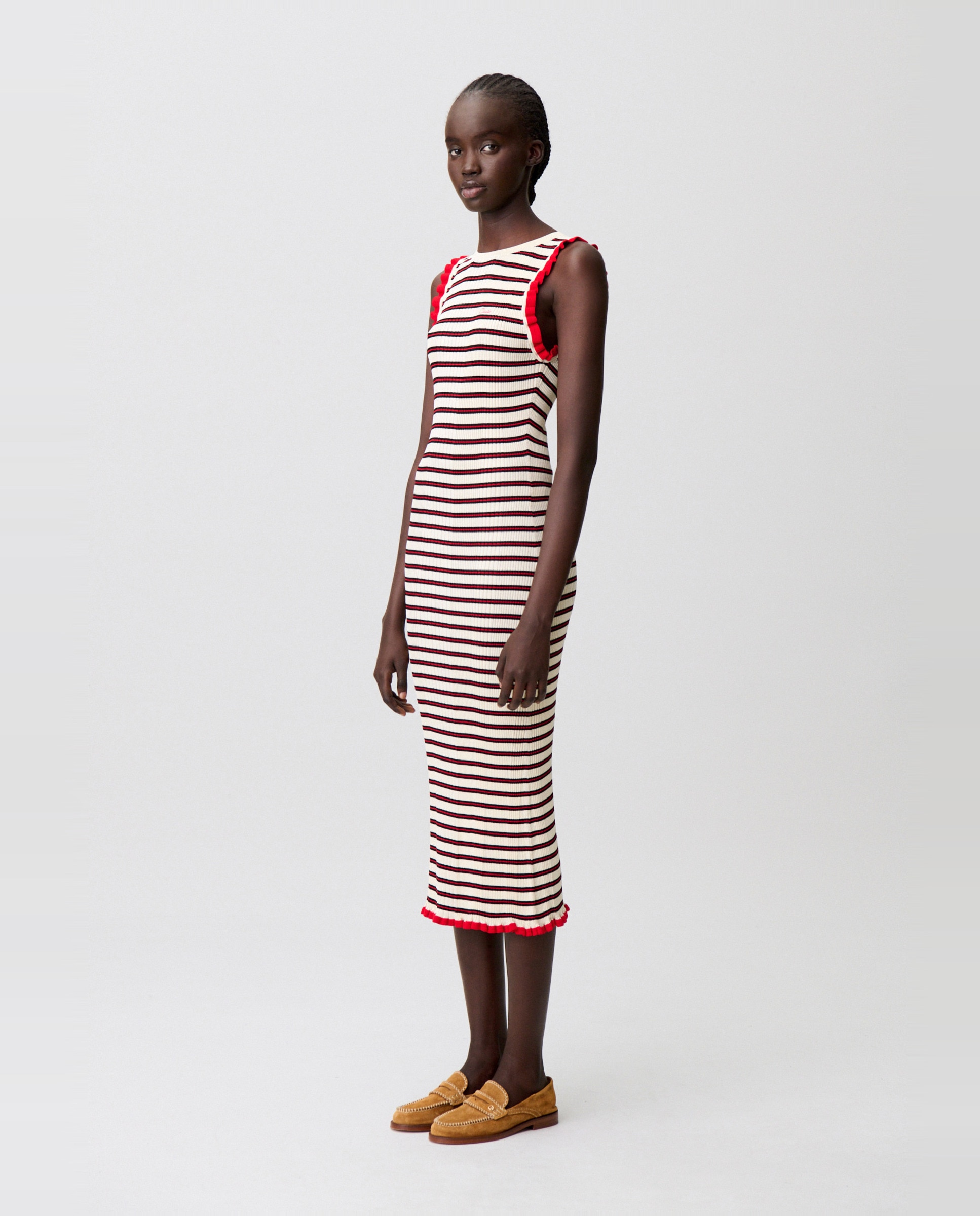 Claudie Pierlot - Vestido midi de punto fino con estampado de rayas y volantes.