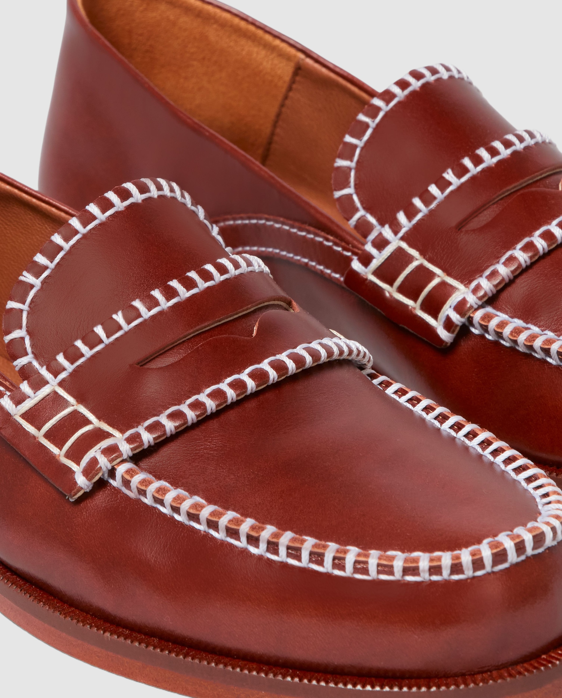 Mocasines planos de mujer de piel lisa con pespuntes en contraste - Claudie Pierlot - Caoba Caoba-5
