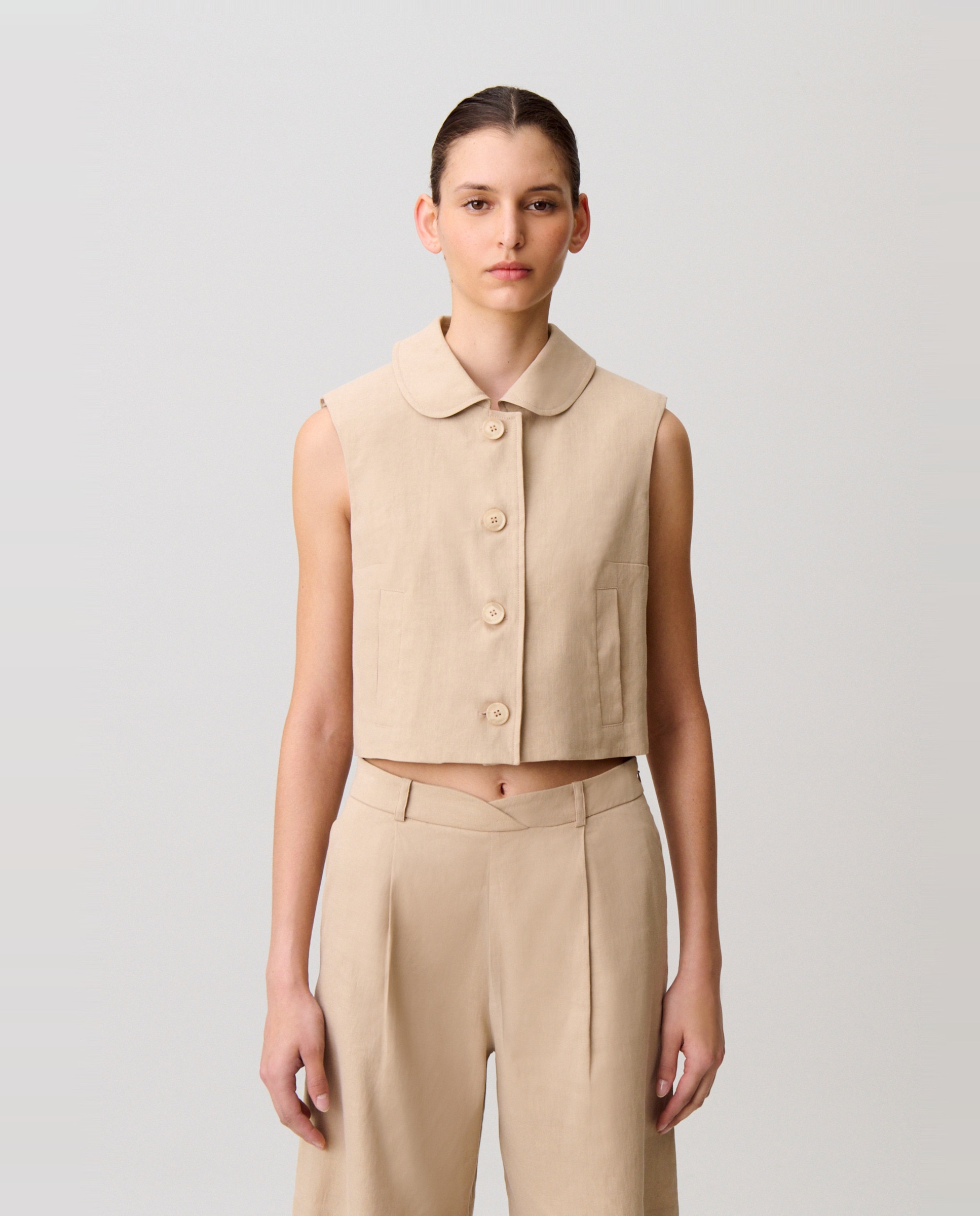 Claudie Pierlot - Blazer de mujer sin mangas con cuello bebé grande en lino y algodón.
