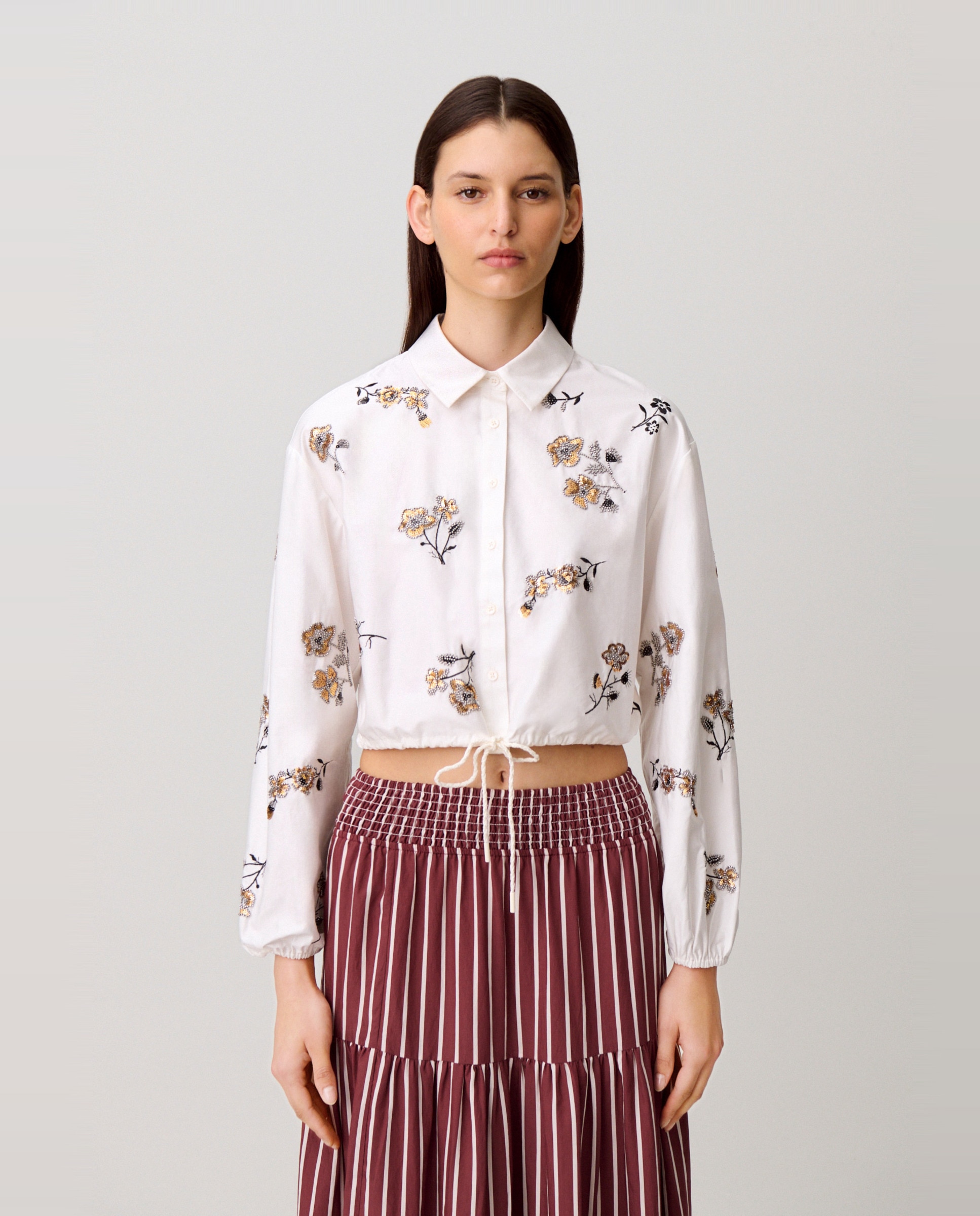 Claudie Pierlot - Camisa de mujer de manga larga con bordado floral de lentejuelas y corte holgado.