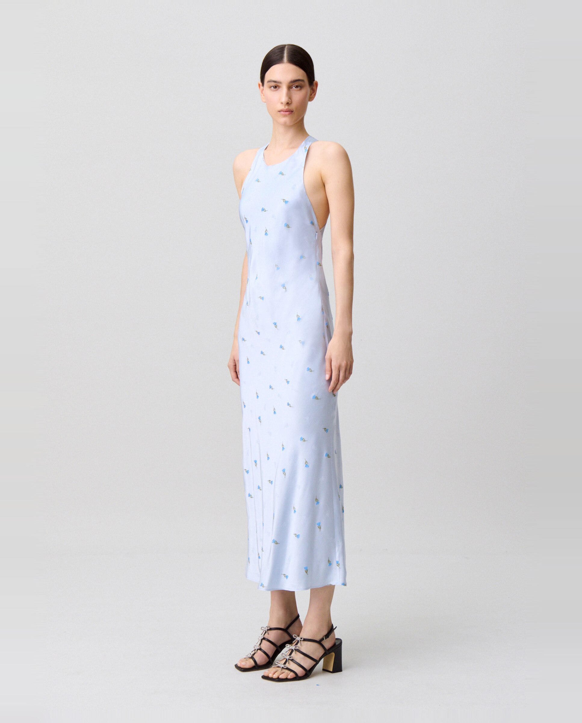 Vestido largo de satén bordado con espalda descubierta - Claudie Pierlot - Azul claro Azul claro-2
