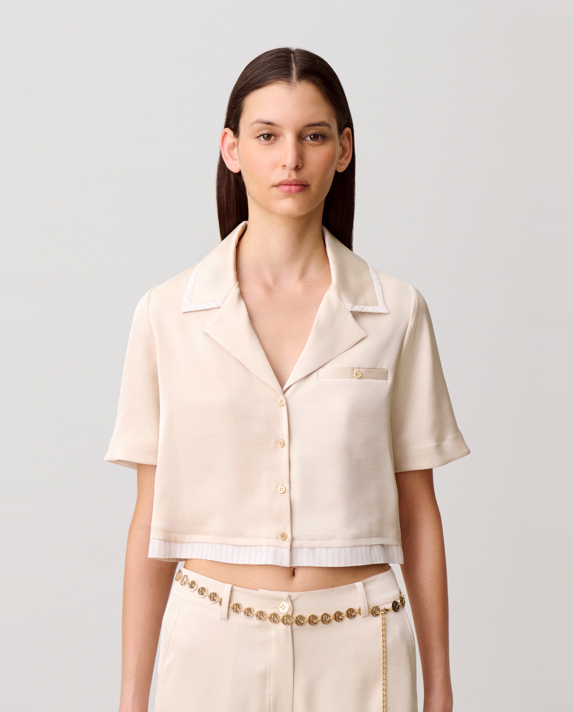 Claudie Pierlot - Camisa de mujer corta satinada.