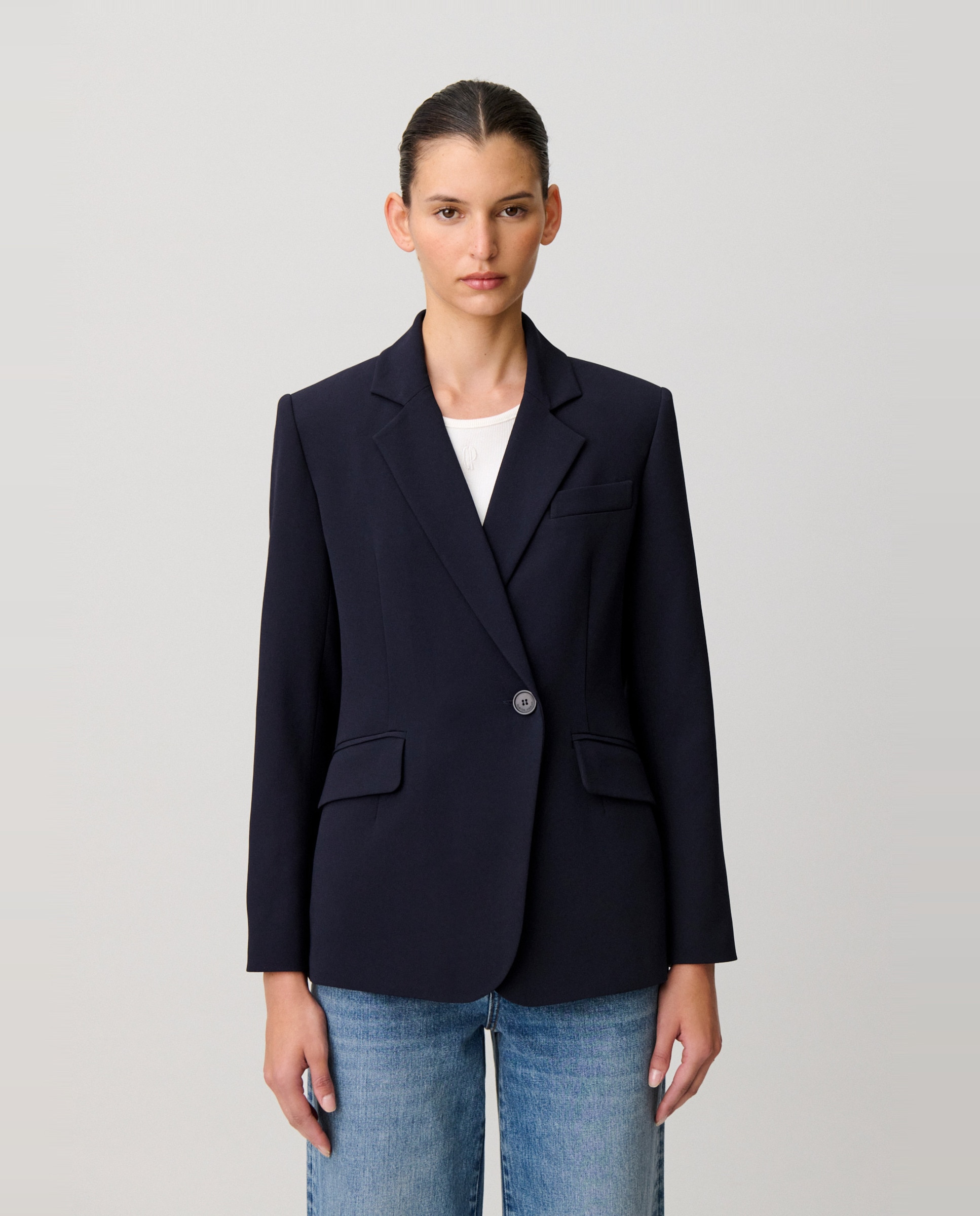 Claudie Pierlot - Americana de mujer clásica de sastre cruzada.