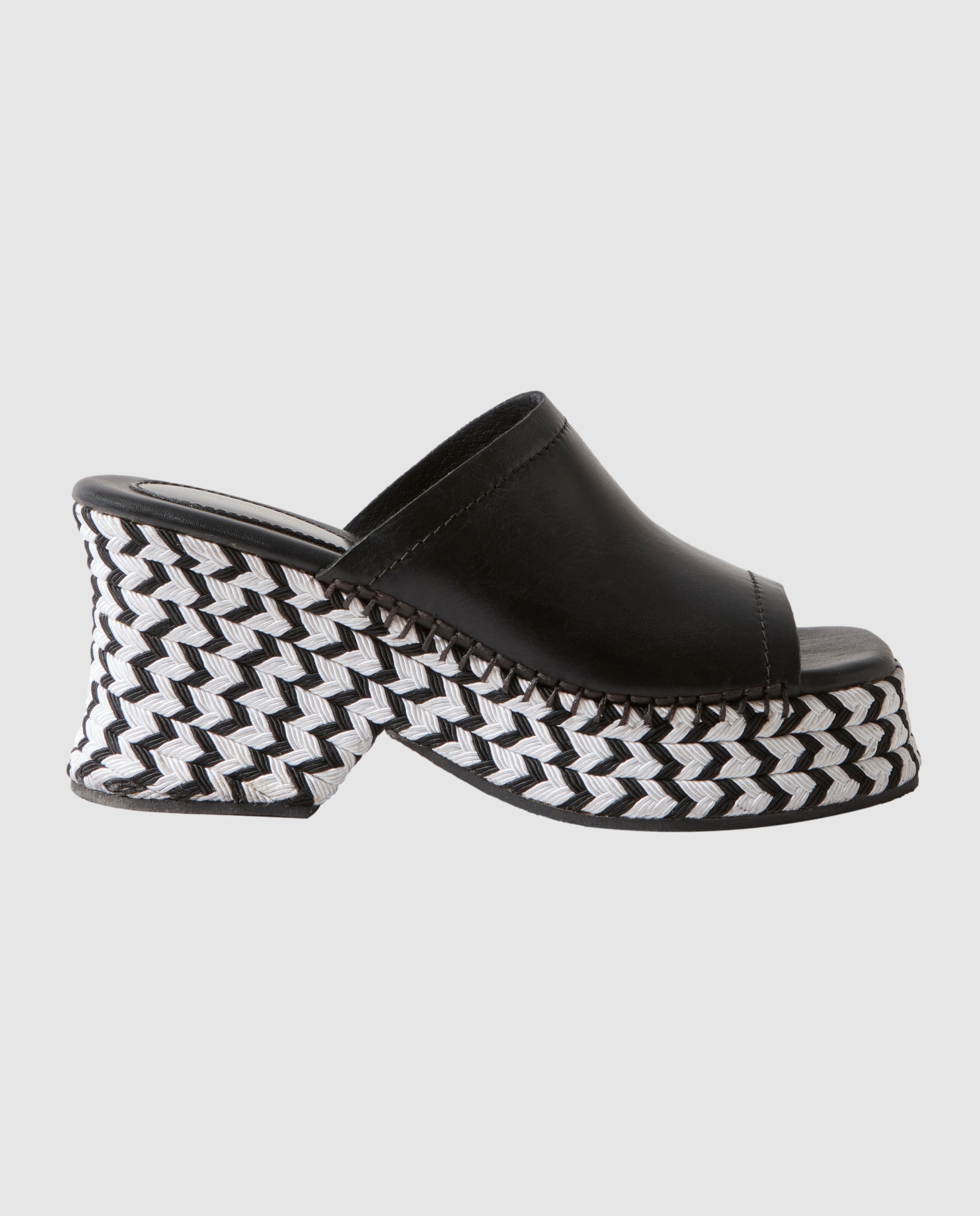 Claudie Pierlot - Mules con tacón de mujer de piel trenzado bicolor.
