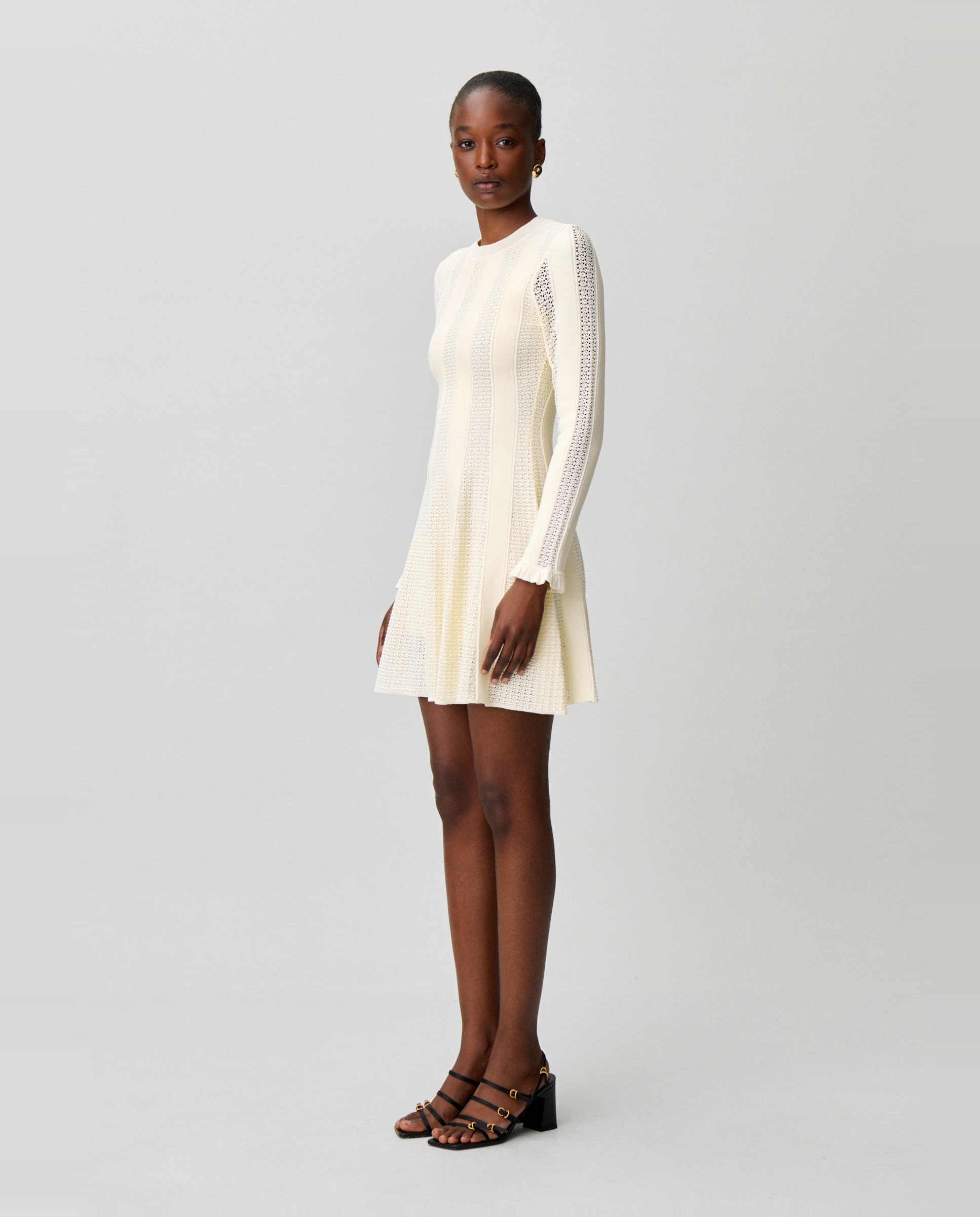 Vestido corto de punto skater con manga larga y volantes - Claudie Pierlot - Blanco Blanco-3