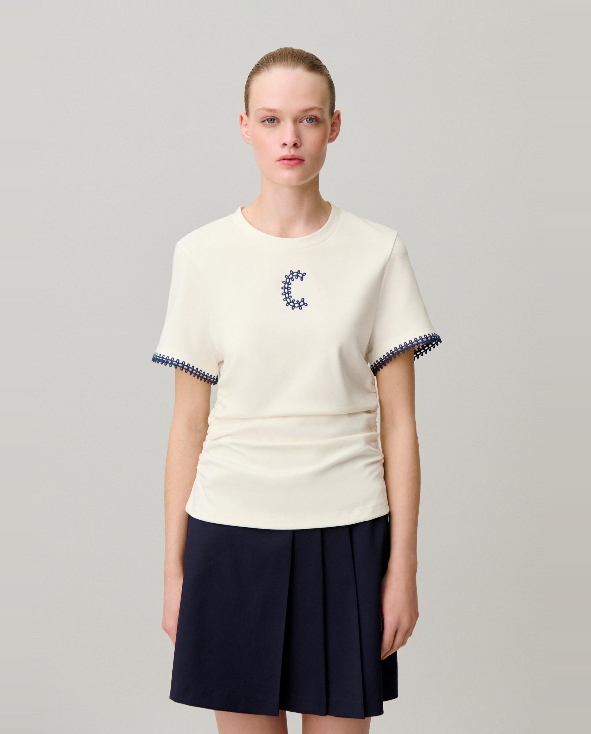 Camiseta de punto de mujer manga corta drapeada con logo - Claudie Pierlot - Blanco Blanco-1