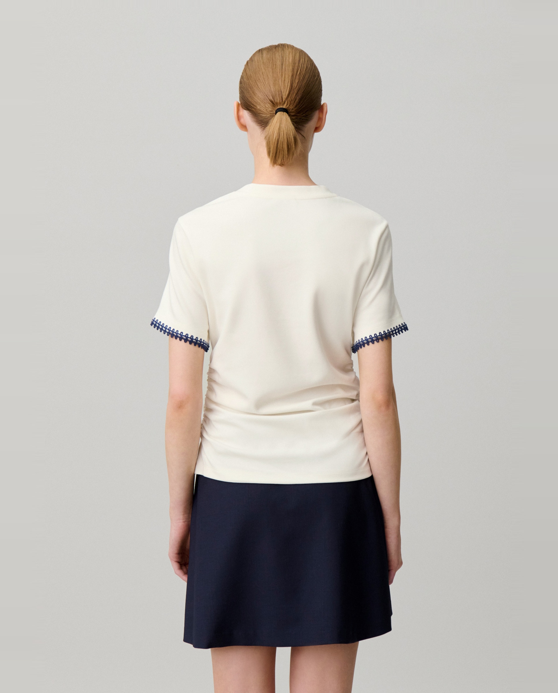 Camiseta de punto de mujer manga corta drapeada con logo - Claudie Pierlot - Blanco Blanco-2