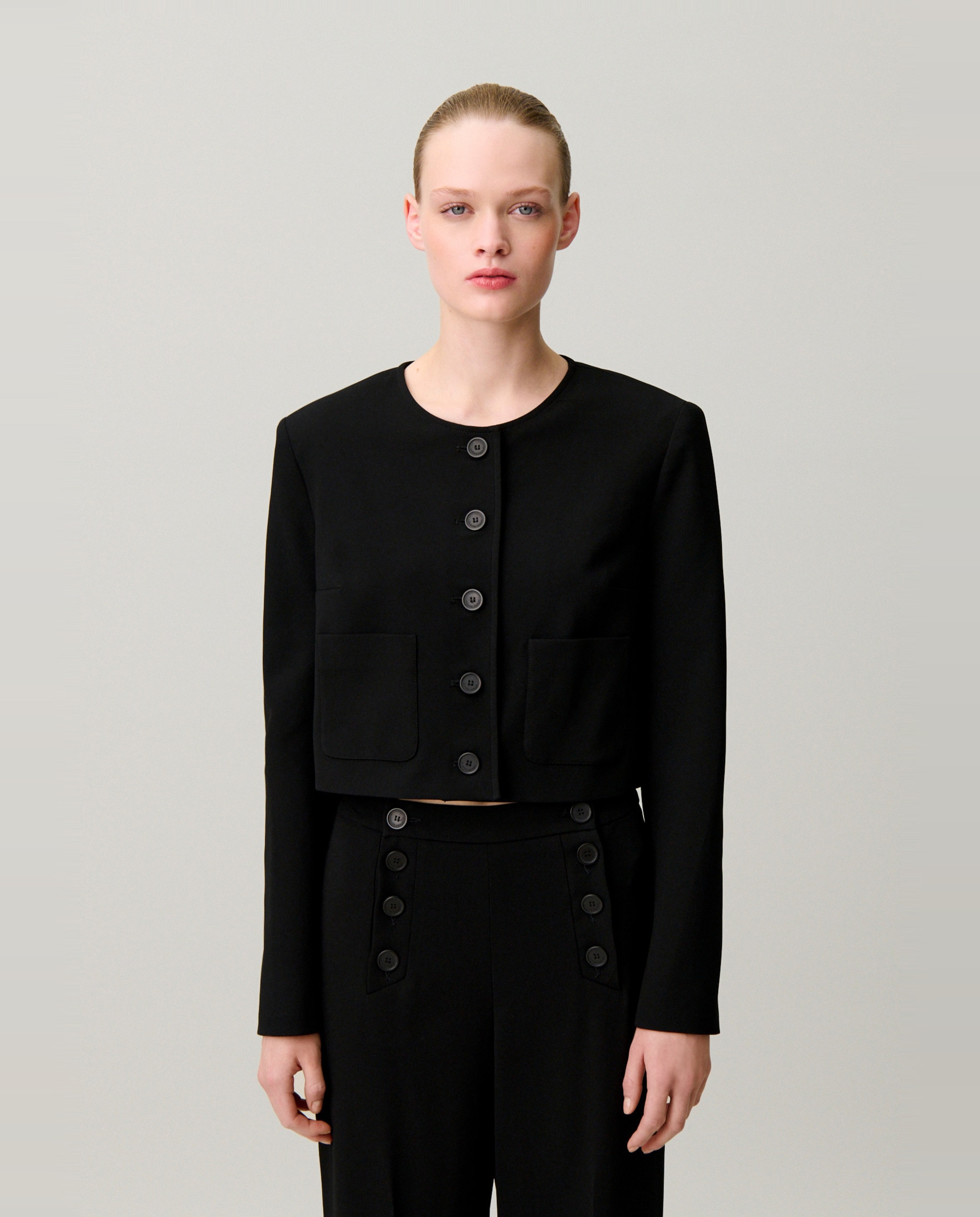 Chaqueta de mujer con cuello redondo y tapeta de botones - Claudie Pierlot - Negro Negro-1