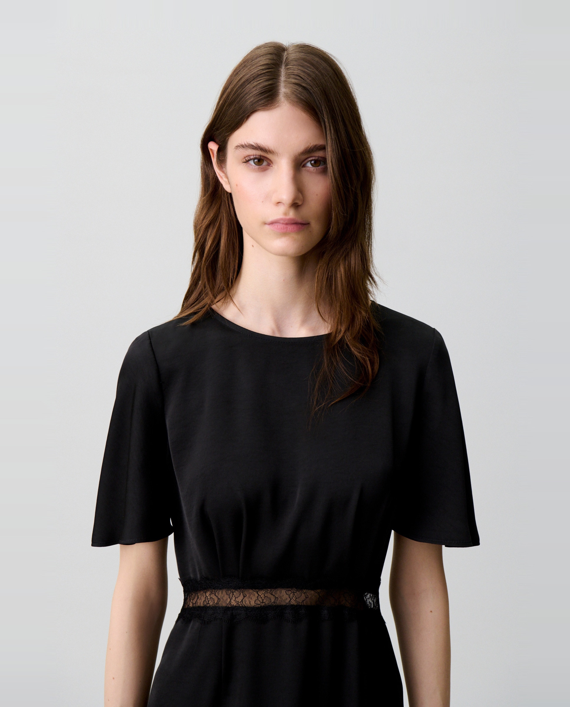 Vestido midi satinado con encaje y espalda descubierta - Claudie Pierlot - Negro Negro-4