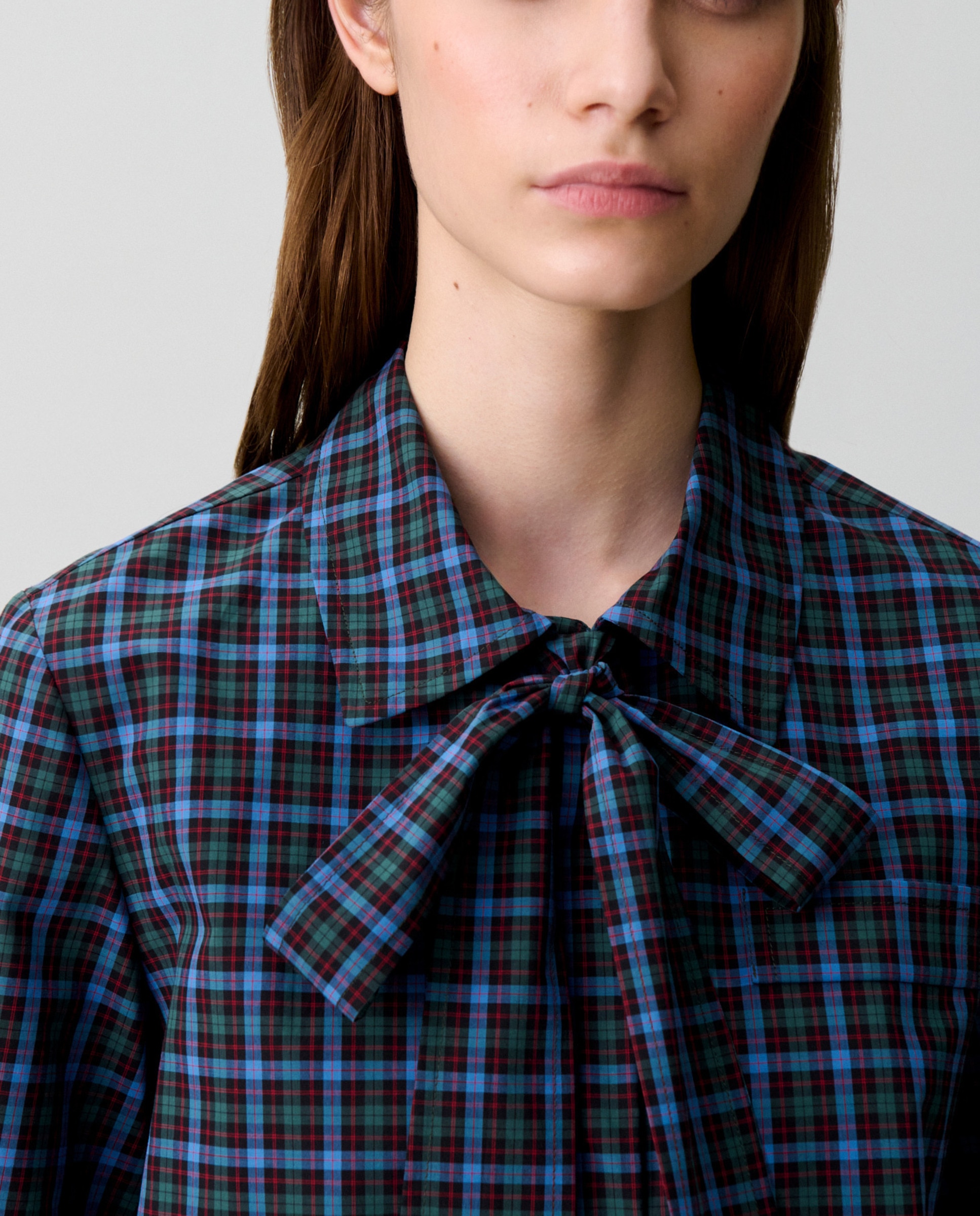 Camisa de mujer cropped de cuadros con cuello lavallière - Claudie Pierlot - Multicolor Multicolor-5