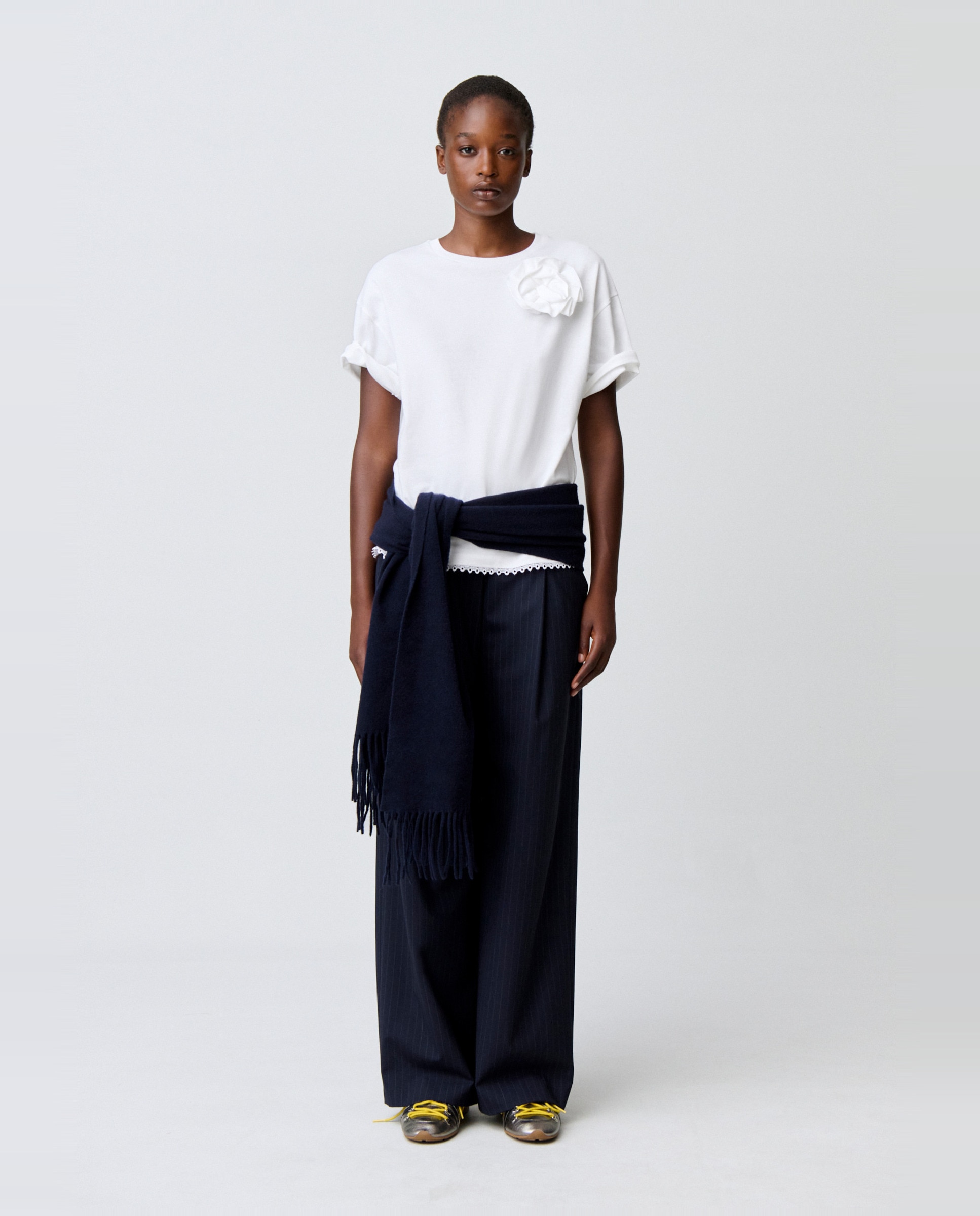 Camiseta de punto fino de mujer con flor en el hombro - Claudie Pierlot - Blanco Blanco-4