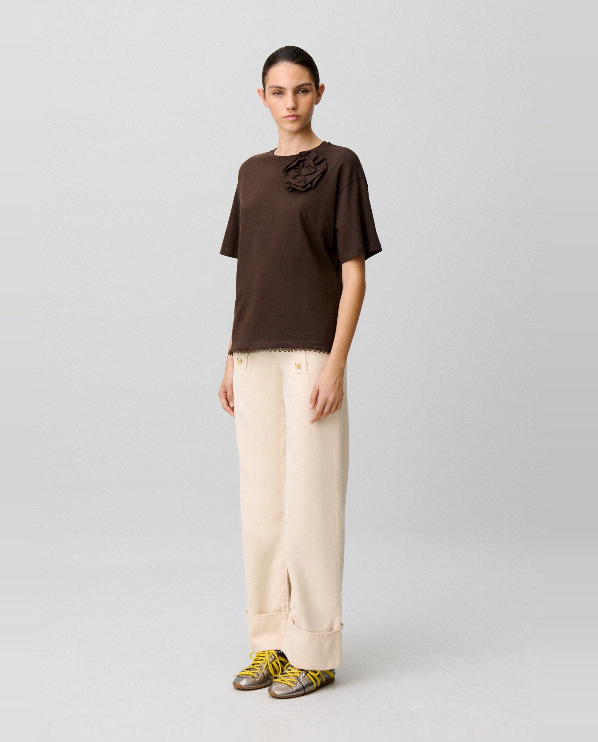 Camiseta de punto fino de mujer con flor en el hombro - Claudie Pierlot - Marrón Marrón-3