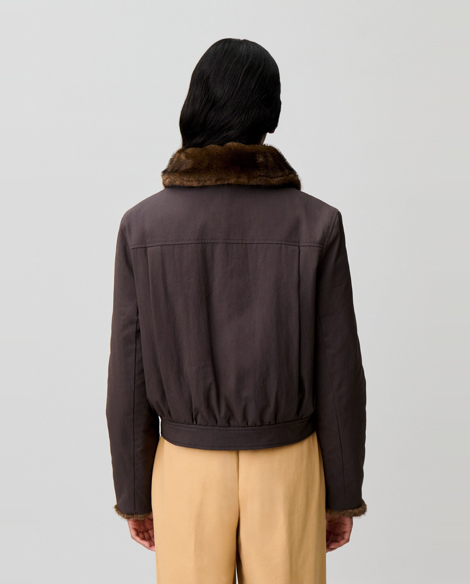 Parka de mujer corta reversible de nailon repelente al agua y pelo sintético - Claudie Pierlot - Marrón Marrón-3